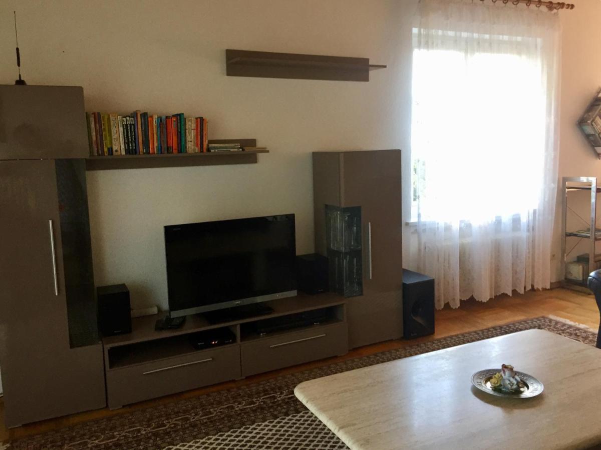 דירות Niederdorfelden Blaues Haus מראה חיצוני תמונה