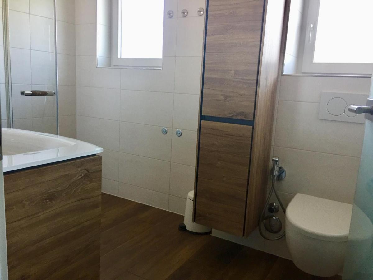 דירות Niederdorfelden Blaues Haus מראה חיצוני תמונה